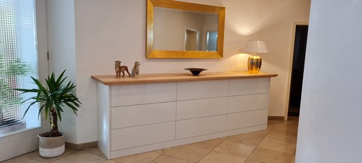 Galeriebild - Sideboard weiß lackiert mit Eiche Deckplatte